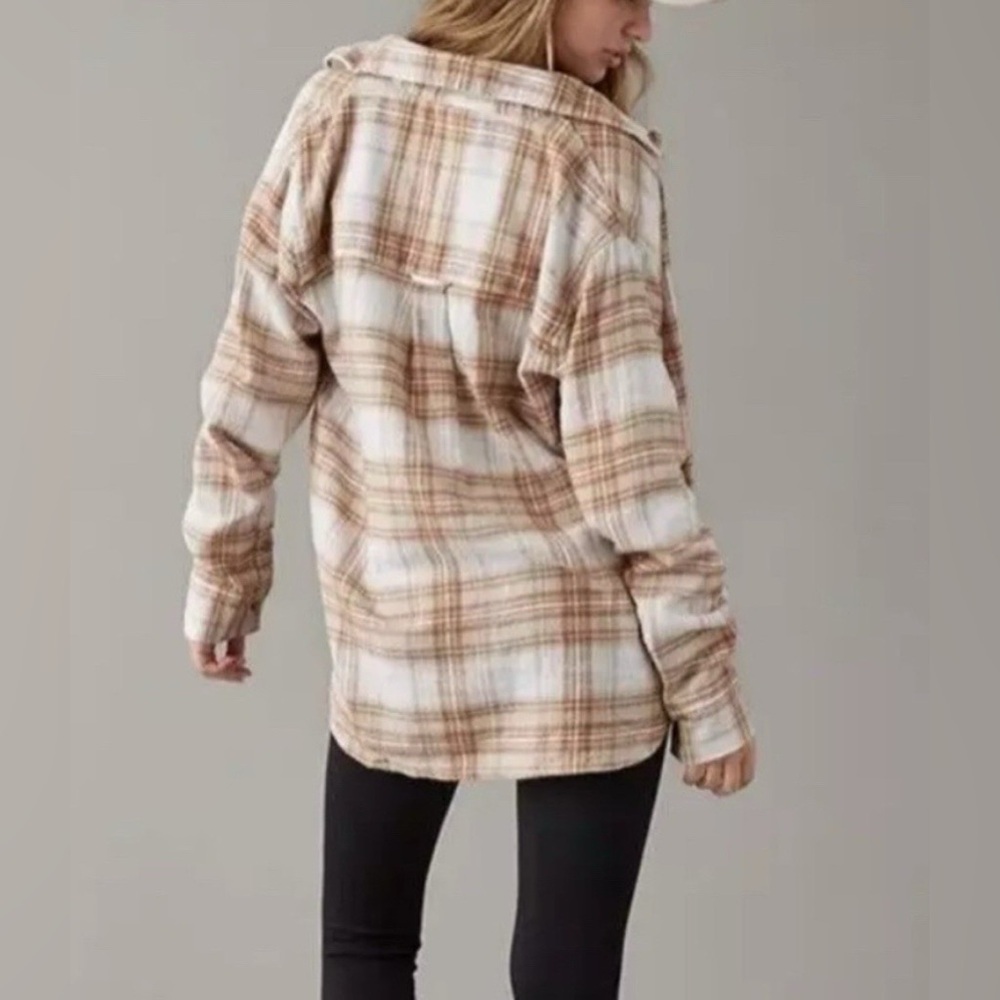 American Eagle Brown Tan Plaid Oversized Button Down Top - Picture 5 of 9